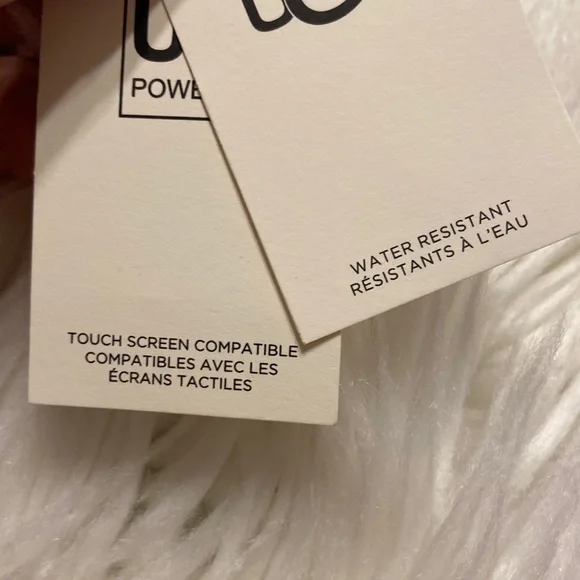 UGG women’s gloves size L/XL brand new with tags color black - Picture 11 of 12